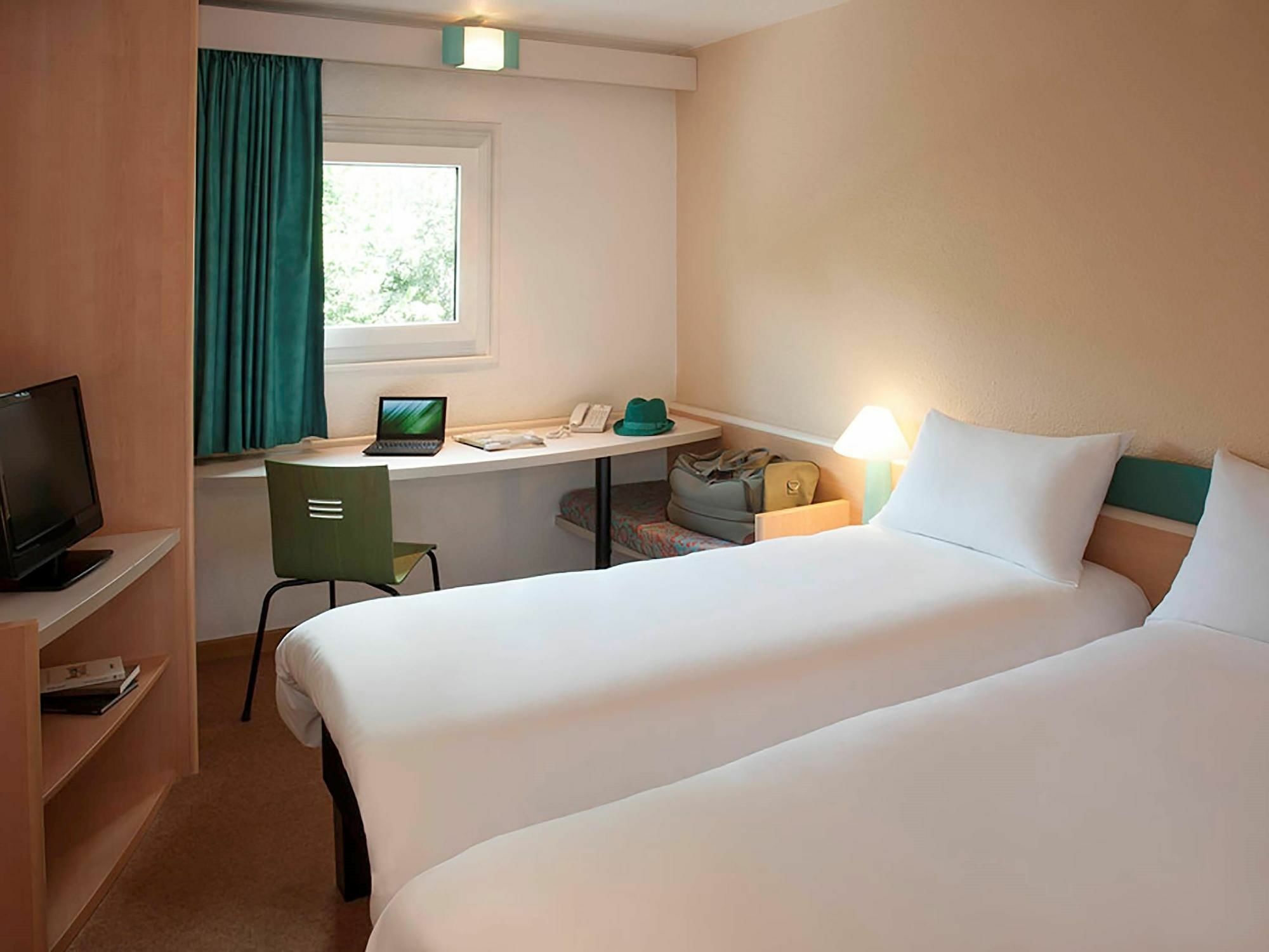 Готель Ibis Reims Тенке Екстер'єр фото