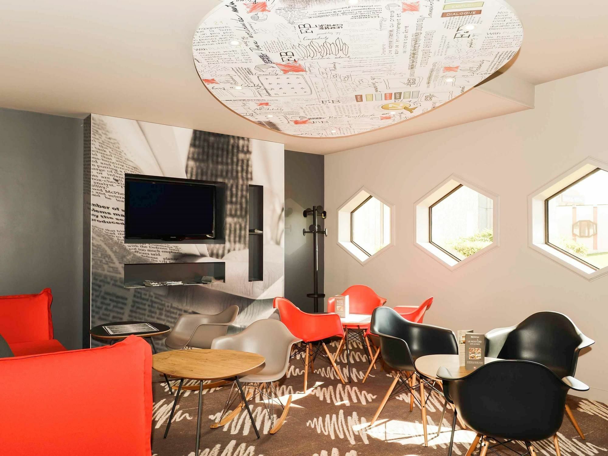 Готель Ibis Reims Тенке Екстер'єр фото